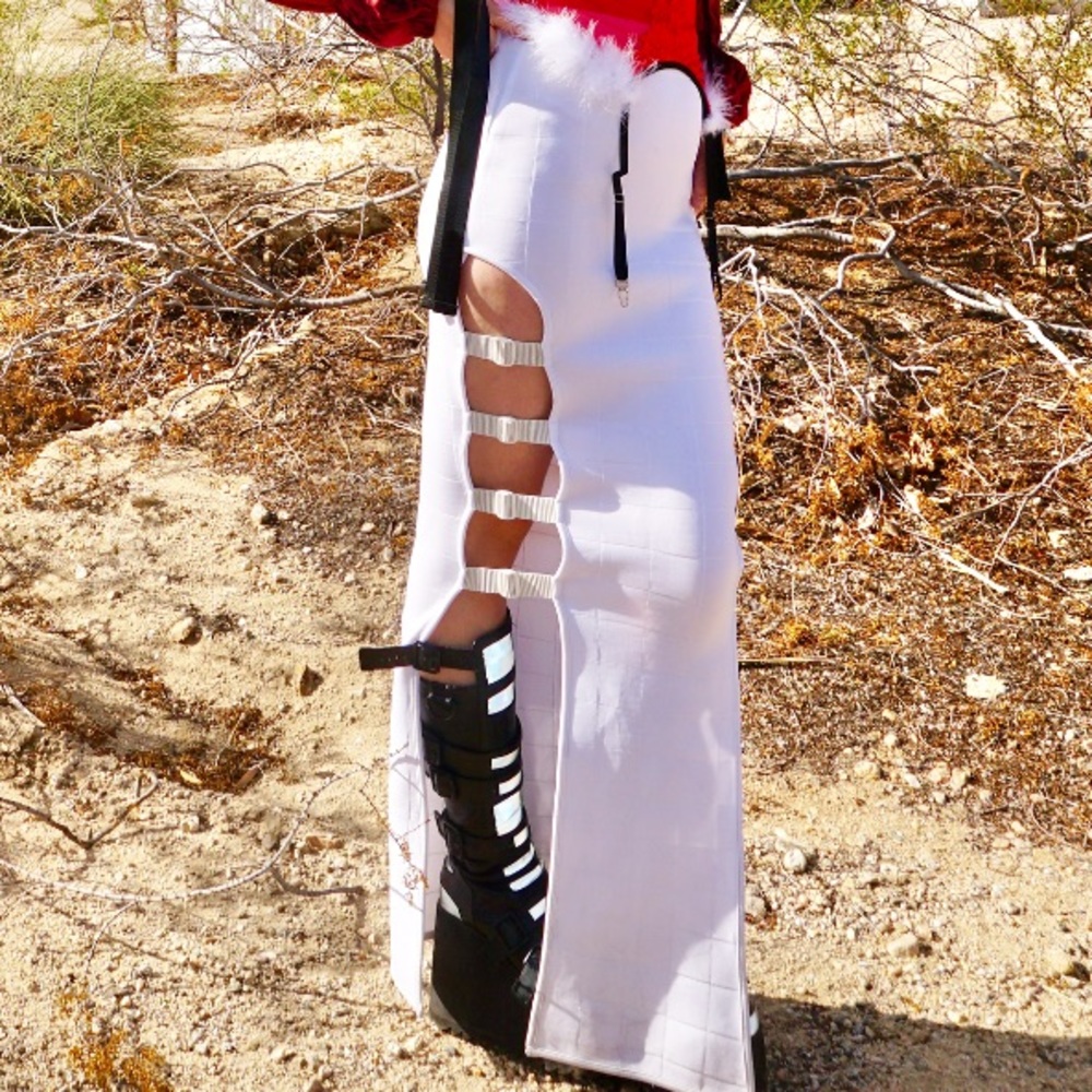 Fishtail long maxi white skirt with Velcros